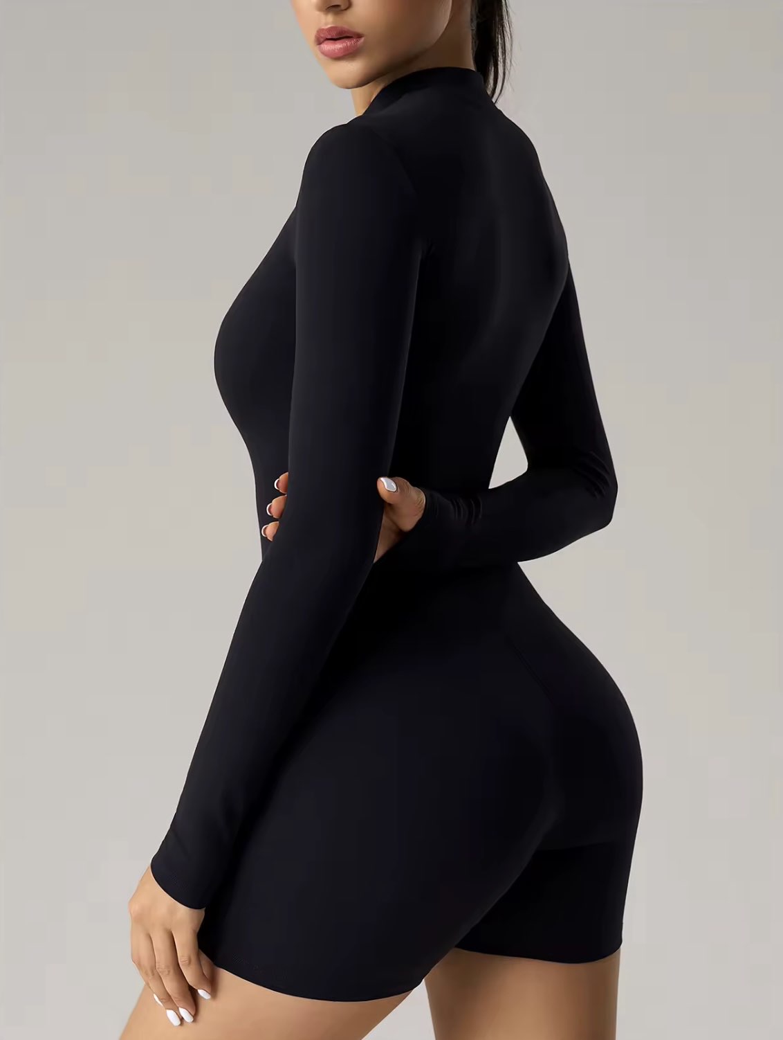 SHORT LONG SLEEVE JUMPSUIT
